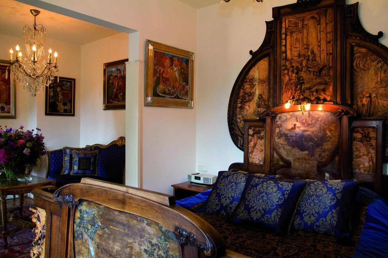 Boutique Hotel Huize Rustoord Esbeek Exterior photo