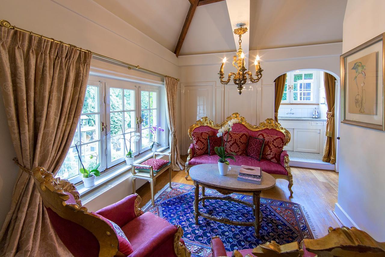 Boutique Hotel Huize Rustoord Esbeek Exterior photo